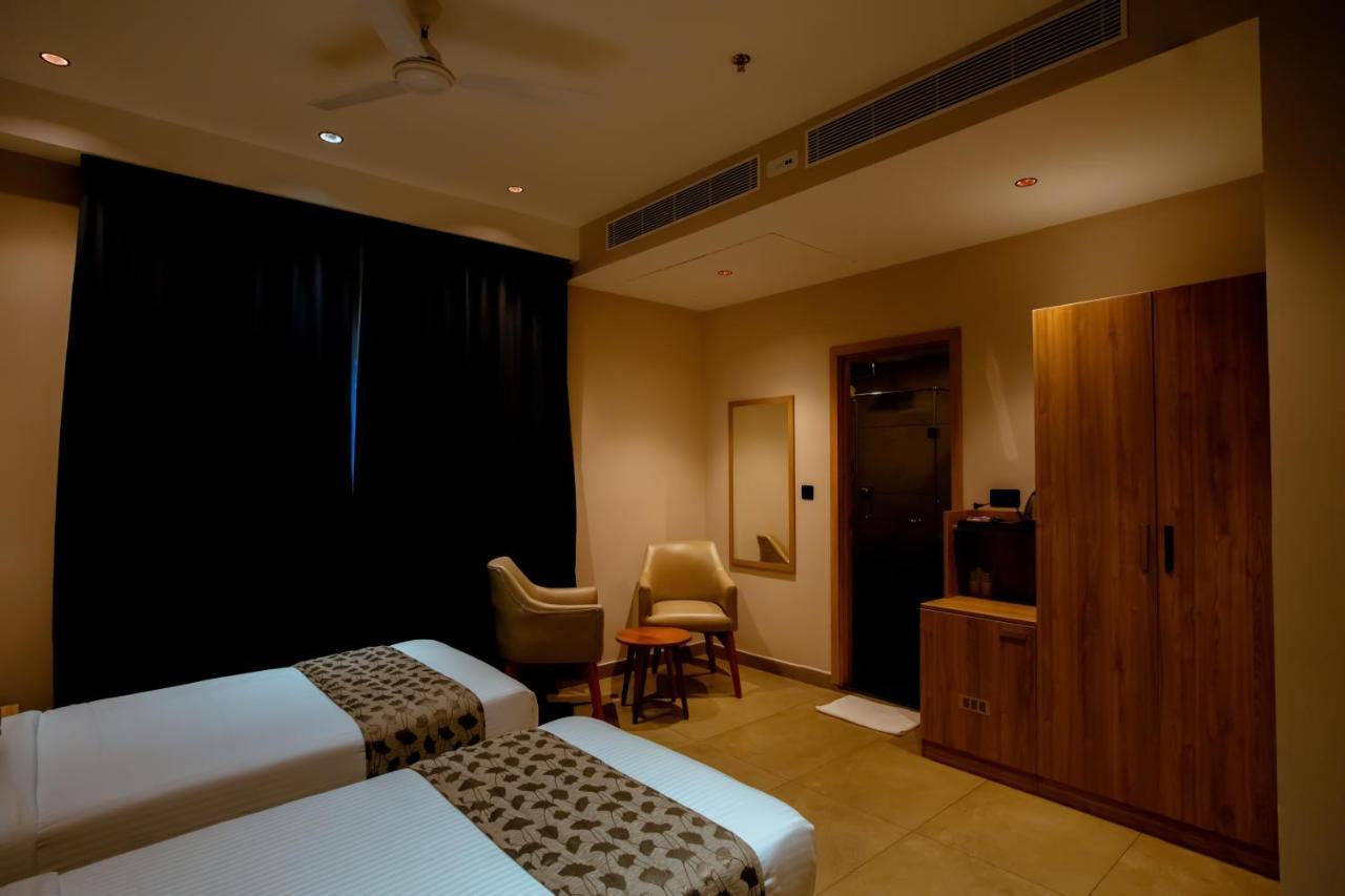 Beeza Clubhouse Hotel Kottayam Exterior foto